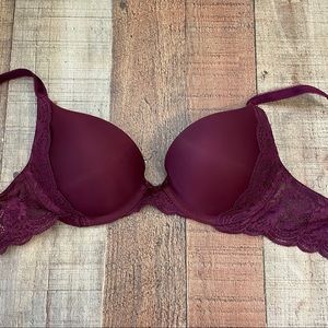Victoria’s Secret push-up bra 32B